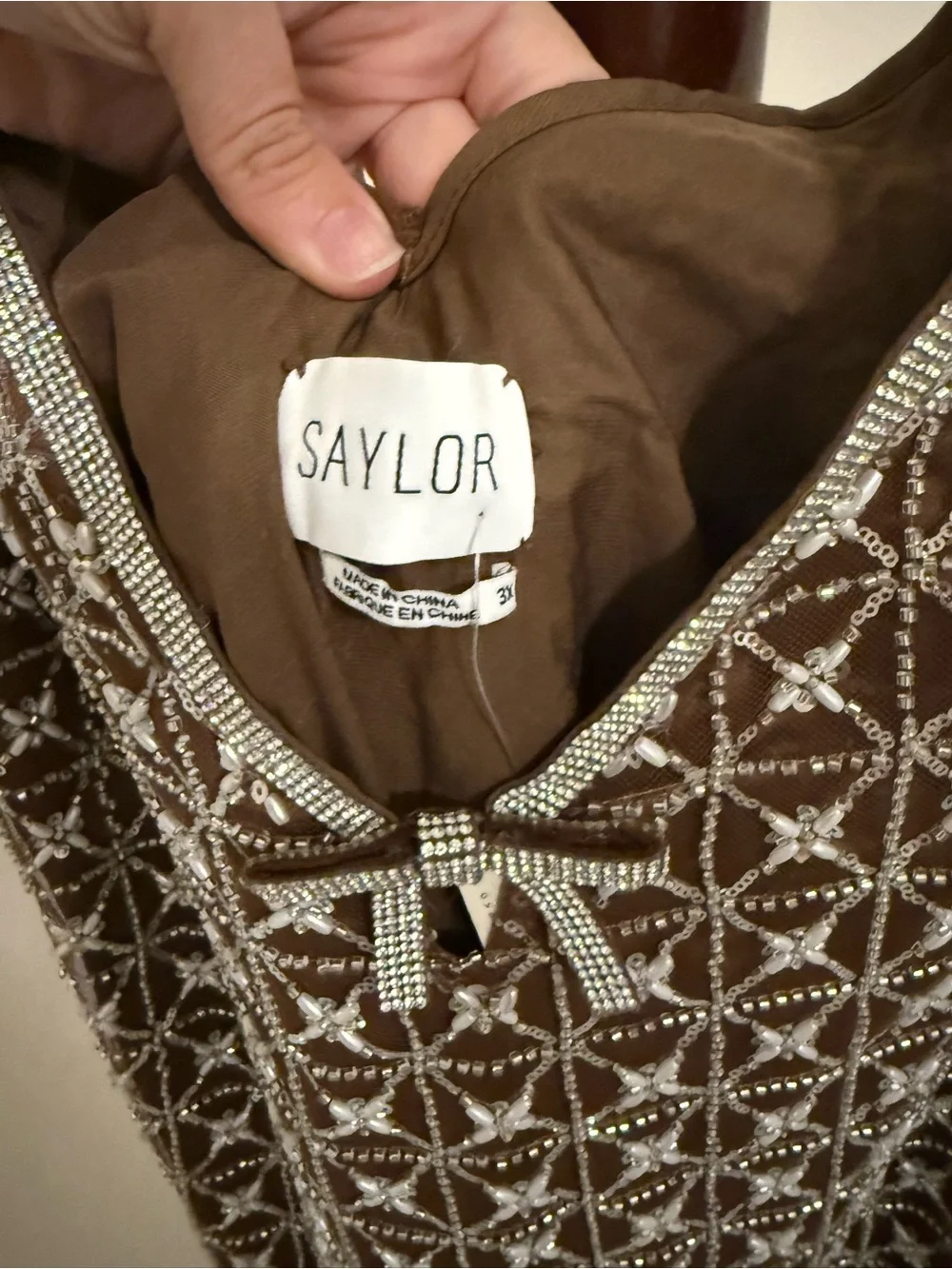SAYLOR Brown Embroidered V‑Neck Chemise with Contrast Trim